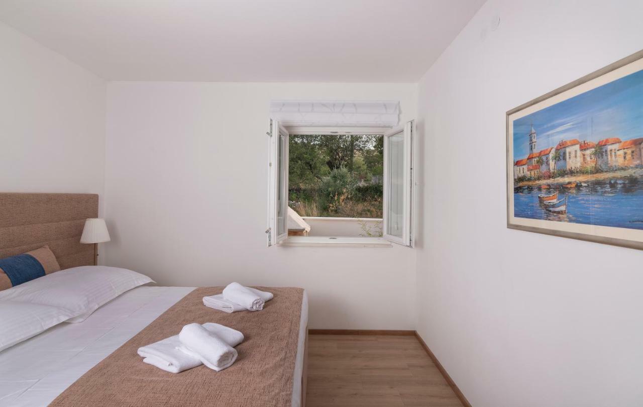 Villa Village Idylle With Heated Pool, Sauna, Jacuzzy And Private Parking Sukošan Extérieur photo